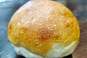 北海道産小麦の丸パン_アイキャッチ